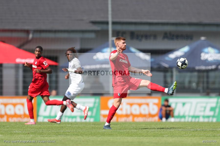sport, action, SCF, SC Freiburg II, Regionalliga Südwest, RL, Mairec Arena, Fussball, FCB, FC Bayern Alzenau, Alzenau, 3. Spieltag, 16.08.2025 - Bild-ID: 2500799 sport, action, SCF, SC Freiburg II, Regionalliga Südwest, RL, Mairec Arena, Fussball, FCB, FC Bayern Alzenau, Alzenau, 3. Spieltag, 16.08.2025 - Bild-ID: 2500799
