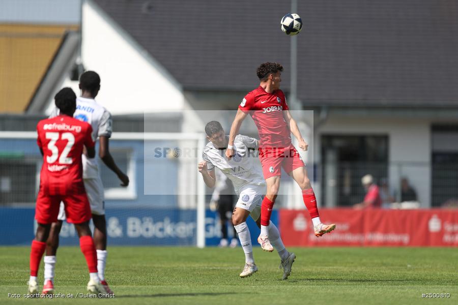 sport, action, SCF, SC Freiburg II, Regionalliga Südwest, RL, Mairec Arena, Fussball, FCB, FC Bayern Alzenau, Alzenau, 3. Spieltag, 16.08.2025 - Bild-ID: 2500810 sport, action, SCF, SC Freiburg II, Regionalliga Südwest, RL, Mairec Arena, Fussball, FCB, FC Bayern Alzenau, Alzenau, 3. Spieltag, 16.08.2025 - Bild-ID: 2500810