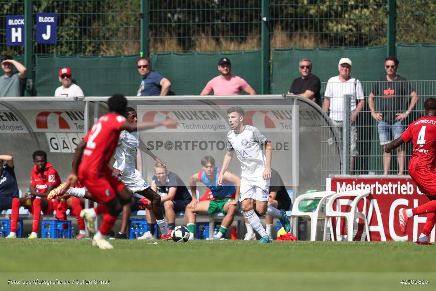 sport, action, SCF, SC Freiburg II, Regionalliga Südwest, RL, Mairec Arena, Fussball, FCB, FC Bayern Alzenau, Alzenau, 3. Spieltag, 16.08.2025 - Bild-ID: 2500826 sport, action, SCF, SC Freiburg II, Regionalliga Südwest, RL, Mairec Arena, Fussball, FCB, FC Bayern Alzenau, Alzenau, 3. Spieltag, 16.08.2025 - Bild-ID: 2500826