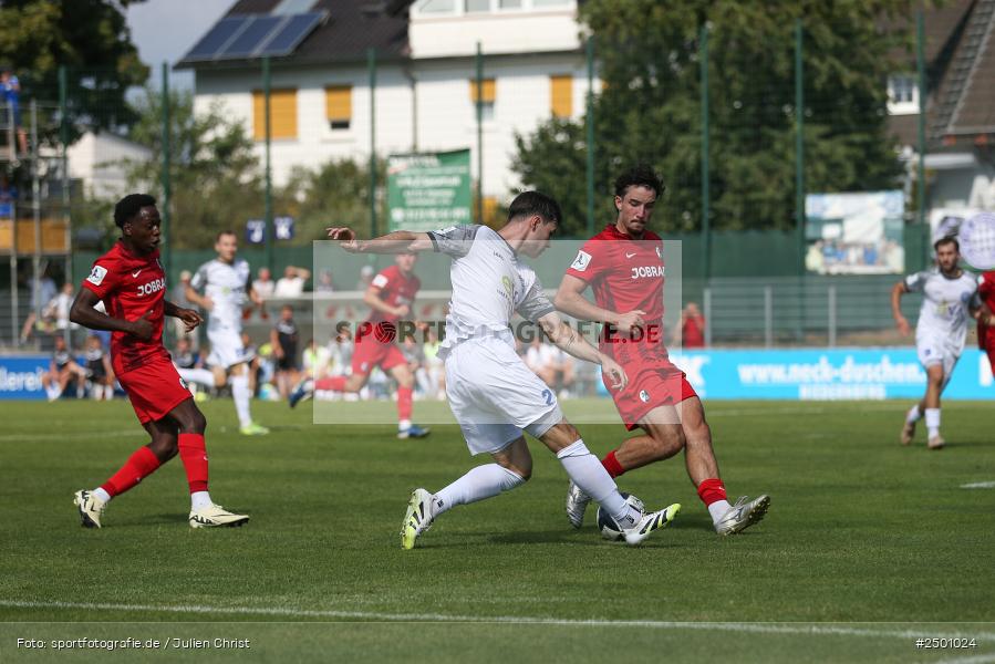 sport, action, SCF, SC Freiburg II, Regionalliga Südwest, RL, Mairec Arena, Fussball, FCB, FC Bayern Alzenau, Alzenau, 3. Spieltag, 16.08.2025 - Bild-ID: 2501024 sport, action, SCF, SC Freiburg II, Regionalliga Südwest, RL, Mairec Arena, Fussball, FCB, FC Bayern Alzenau, Alzenau, 3. Spieltag, 16.08.2025 - Bild-ID: 2501024