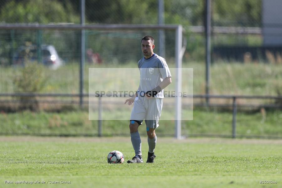 Sportgelände, Wernfeld, 17.08.2025, sport, action, BFV, Fussball, 5. Spieltag, Kreisklasse Würzburg Gr. 3, TSV, FVWA, TSV Sackenbach, FV Wernfeld/Adelsberg - Bild-ID: 2501066 Sportgelände, Wernfeld, 17.08.2025, sport, action, BFV, Fussball, 5. Spieltag, Kreisklasse Würzburg Gr. 3, TSV, FVWA, TSV Sackenbach, FV Wernfeld/Adelsberg - Bild-ID: 2501066