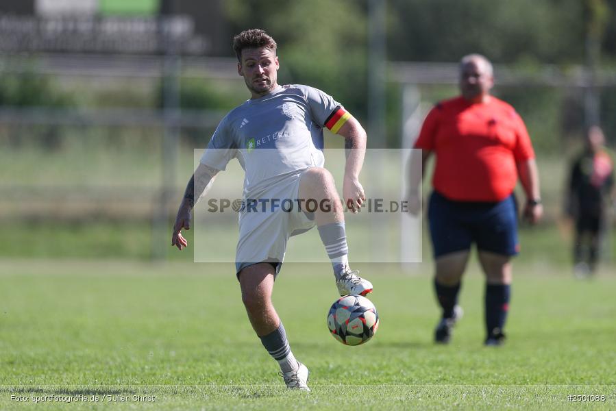 Sportgelände, Wernfeld, 17.08.2025, sport, action, BFV, Fussball, 5. Spieltag, Kreisklasse Würzburg Gr. 3, TSV, FVWA, TSV Sackenbach, FV Wernfeld/Adelsberg - Bild-ID: 2501088 Sportgelände, Wernfeld, 17.08.2025, sport, action, BFV, Fussball, 5. Spieltag, Kreisklasse Würzburg Gr. 3, TSV, FVWA, TSV Sackenbach, FV Wernfeld/Adelsberg - Bild-ID: 2501088