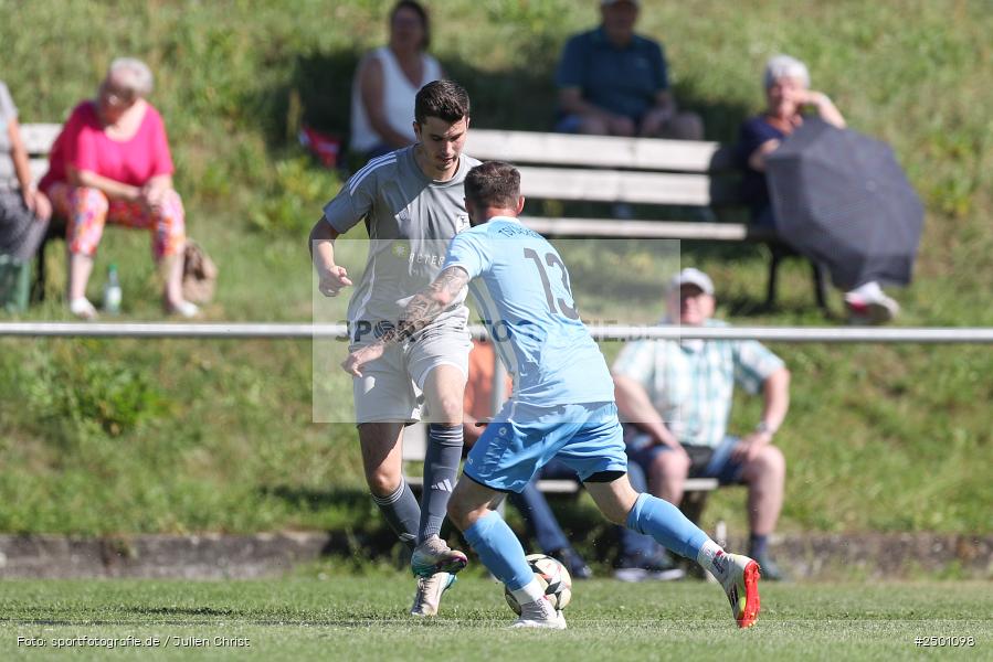 Sportgelände, Wernfeld, 17.08.2025, sport, action, BFV, Fussball, 5. Spieltag, Kreisklasse Würzburg Gr. 3, TSV, FVWA, TSV Sackenbach, FV Wernfeld/Adelsberg - Bild-ID: 2501098 Sportgelände, Wernfeld, 17.08.2025, sport, action, BFV, Fussball, 5. Spieltag, Kreisklasse Würzburg Gr. 3, TSV, FVWA, TSV Sackenbach, FV Wernfeld/Adelsberg - Bild-ID: 2501098