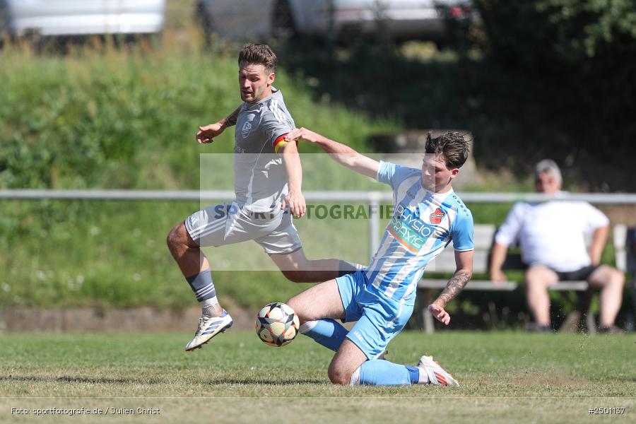 Sportgelände, Wernfeld, 17.08.2025, sport, action, BFV, Fussball, 5. Spieltag, Kreisklasse Würzburg Gr. 3, TSV, FVWA, TSV Sackenbach, FV Wernfeld/Adelsberg - Bild-ID: 2501137 Sportgelände, Wernfeld, 17.08.2025, sport, action, BFV, Fussball, 5. Spieltag, Kreisklasse Würzburg Gr. 3, TSV, FVWA, TSV Sackenbach, FV Wernfeld/Adelsberg - Bild-ID: 2501137