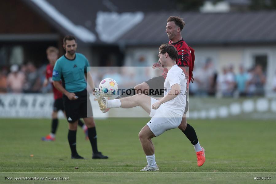 Fundamentum Sportpark, Karlburg, 19.08.2025, sport, action, BFV, Fussball, 7. Spieltag, Landesliga Nordwest, TUS, TSV, TuS Frammersbach, TSV Karlburg - Bild-ID: 2501505 Fundamentum Sportpark, Karlburg, 19.08.2025, sport, action, BFV, Fussball, 7. Spieltag, Landesliga Nordwest, TUS, TSV, TuS Frammersbach, TSV Karlburg - Bild-ID: 2501505
