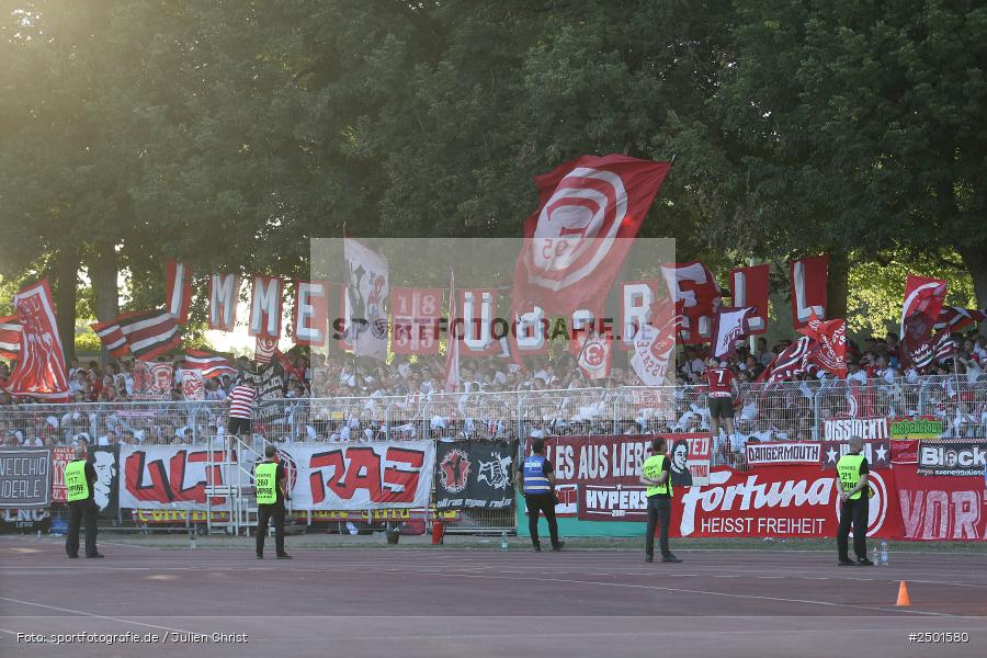 Sachs-Stadion, Schweinfurt, 18.08.2025, sport, action, DFB, Fussball, 1. Runde, DFB-Pokal, F95, FCS, Fortuna Düsseldorf, 1. FC Schweinfurt 1905 - Bild-ID: 2501580 Sachs-Stadion, Schweinfurt, 18.08.2025, sport, action, DFB, Fussball, 1. Runde, DFB-Pokal, F95, FCS, Fortuna Düsseldorf, 1. FC Schweinfurt 1905 - Bild-ID: 2501580