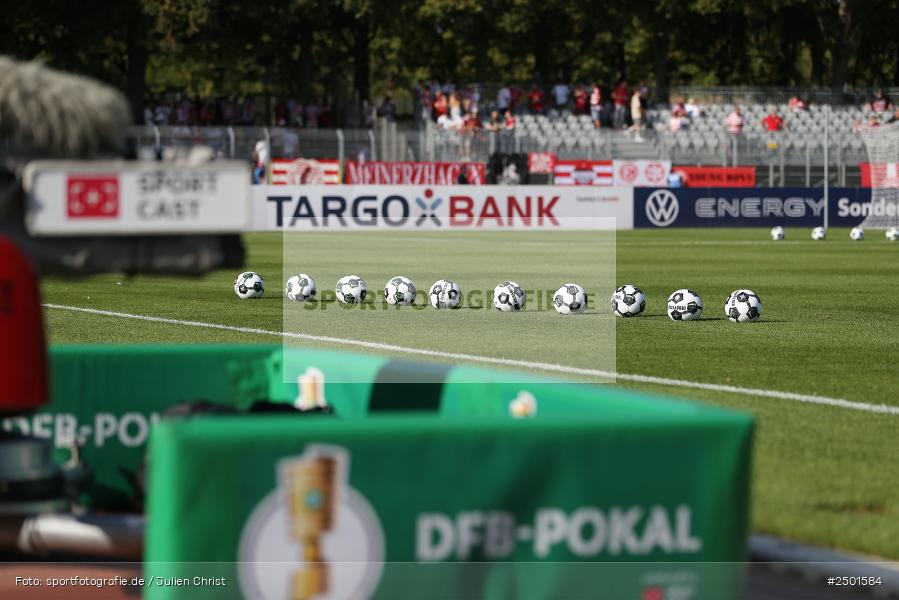 Sachs-Stadion, Schweinfurt, 18.08.2025, sport, action, DFB, Fussball, 1. Runde, DFB-Pokal, F95, FCS, Fortuna Düsseldorf, 1. FC Schweinfurt 1905 - Bild-ID: 2501584 Sachs-Stadion, Schweinfurt, 18.08.2025, sport, action, DFB, Fussball, 1. Runde, DFB-Pokal, F95, FCS, Fortuna Düsseldorf, 1. FC Schweinfurt 1905 - Bild-ID: 2501584