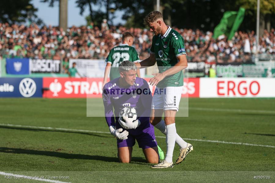 sport, action, Schweinfurt, Sachs-Stadion, Fussball, Fortuna Düsseldorf, FCS, F95, DFB-Pokal, DFB, 18.08.2025, 1. Runde, 1. FC Schweinfurt 1905 - Bild-ID: 2501720 sport, action, Schweinfurt, Sachs-Stadion, Fussball, Fortuna Düsseldorf, FCS, F95, DFB-Pokal, DFB, 18.08.2025, 1. Runde, 1. FC Schweinfurt 1905 - Bild-ID: 2501720