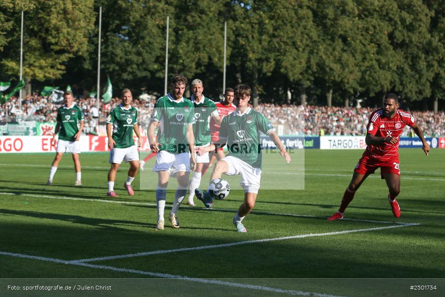 sport, action, Schweinfurt, Sachs-Stadion, Fussball, Fortuna Düsseldorf, FCS, F95, DFB-Pokal, DFB, 18.08.2025, 1. Runde, 1. FC Schweinfurt 1905 - Bild-ID: 2501734 sport, action, Schweinfurt, Sachs-Stadion, Fussball, Fortuna Düsseldorf, FCS, F95, DFB-Pokal, DFB, 18.08.2025, 1. Runde, 1. FC Schweinfurt 1905 - Bild-ID: 2501734