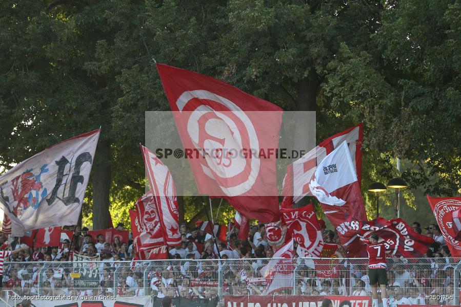 sport, action, Schweinfurt, Sachs-Stadion, Fussball, Fortuna Düsseldorf, FCS, F95, DFB-Pokal, DFB, 18.08.2025, 1. Runde, 1. FC Schweinfurt 1905 - Bild-ID: 2501756 sport, action, Schweinfurt, Sachs-Stadion, Fussball, Fortuna Düsseldorf, FCS, F95, DFB-Pokal, DFB, 18.08.2025, 1. Runde, 1. FC Schweinfurt 1905 - Bild-ID: 2501756