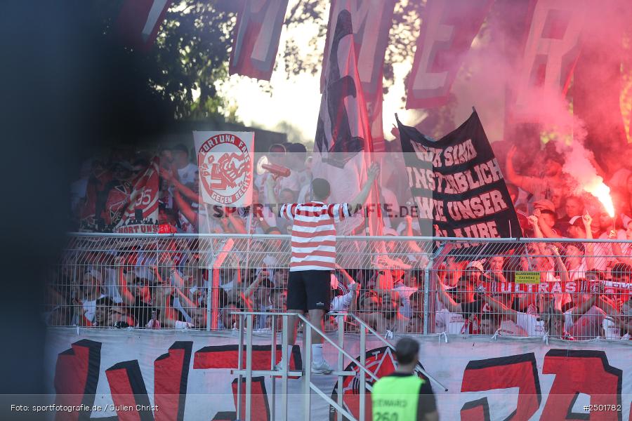 sport, action, Schweinfurt, Sachs-Stadion, Fussball, Fortuna Düsseldorf, FCS, F95, DFB-Pokal, DFB, 18.08.2025, 1. Runde, 1. FC Schweinfurt 1905 - Bild-ID: 2501782 sport, action, Schweinfurt, Sachs-Stadion, Fussball, Fortuna Düsseldorf, FCS, F95, DFB-Pokal, DFB, 18.08.2025, 1. Runde, 1. FC Schweinfurt 1905 - Bild-ID: 2501782