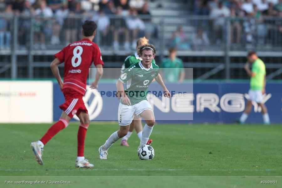 sport, action, Schweinfurt, Sachs-Stadion, Fussball, Fortuna Düsseldorf, FCS, F95, DFB-Pokal, DFB, 18.08.2025, 1. Runde, 1. FC Schweinfurt 1905 - Bild-ID: 2501951 sport, action, Schweinfurt, Sachs-Stadion, Fussball, Fortuna Düsseldorf, FCS, F95, DFB-Pokal, DFB, 18.08.2025, 1. Runde, 1. FC Schweinfurt 1905 - Bild-ID: 2501951