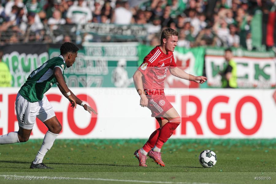 sport, action, Schweinfurt, Sachs-Stadion, Fussball, Fortuna Düsseldorf, FCS, F95, DFB-Pokal, DFB, 18.08.2025, 1. Runde, 1. FC Schweinfurt 1905 - Bild-ID: 2502135 sport, action, Schweinfurt, Sachs-Stadion, Fussball, Fortuna Düsseldorf, FCS, F95, DFB-Pokal, DFB, 18.08.2025, 1. Runde, 1. FC Schweinfurt 1905 - Bild-ID: 2502135