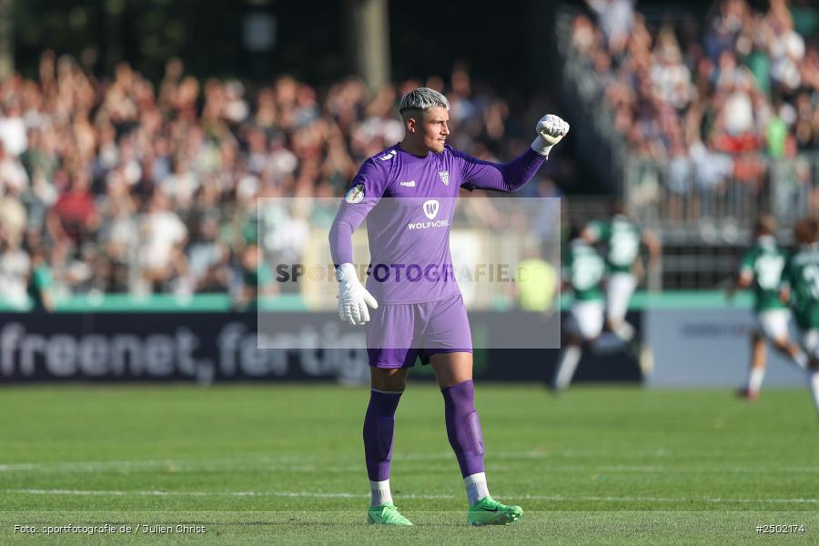 sport, action, Schweinfurt, Sachs-Stadion, Fussball, Fortuna Düsseldorf, FCS, F95, DFB-Pokal, DFB, 18.08.2025, 1. Runde, 1. FC Schweinfurt 1905 - Bild-ID: 2502174 sport, action, Schweinfurt, Sachs-Stadion, Fussball, Fortuna Düsseldorf, FCS, F95, DFB-Pokal, DFB, 18.08.2025, 1. Runde, 1. FC Schweinfurt 1905 - Bild-ID: 2502174