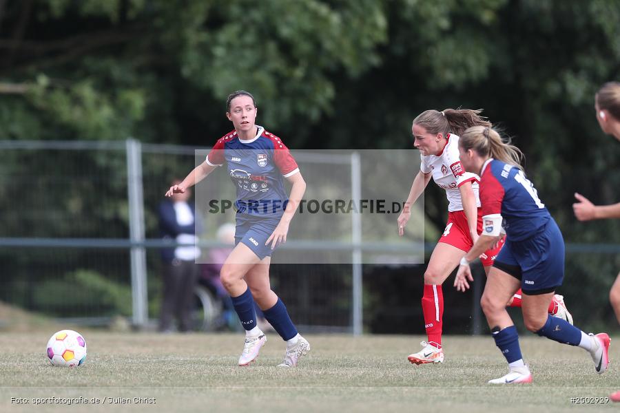 Sportgelände, Karsbach, 23.08.2025, sport, action, BFV, Fussball, Vorrunde, Hiscox Verbandspokal, FWK, FFC, FC Würzburger Kickers, FFC Adelsberg-Karsbach - Bild-ID: 2502929 Sportgelände, Karsbach, 23.08.2025, sport, action, BFV, Fussball, Vorrunde, Hiscox Verbandspokal, FWK, FFC, FC Würzburger Kickers, FFC Adelsberg-Karsbach - Bild-ID: 2502929