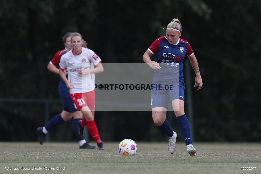Sportgelände, Karsbach, 23.08.2025, sport, action, BFV, Fussball, Vorrunde, Hiscox Verbandspokal, FWK, FFC, FC Würzburger Kickers, FFC Adelsberg-Karsbach - Bild-ID: 2502977 Sportgelände, Karsbach, 23.08.2025, sport, action, BFV, Fussball, Vorrunde, Hiscox Verbandspokal, FWK, FFC, FC Würzburger Kickers, FFC Adelsberg-Karsbach - Bild-ID: 2502977
