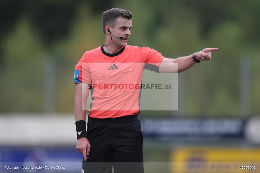 Sportgelände Seebachtal, Hain, 23.08.2025, sport, action, BFV, Fussball, 8. Spieltag, Landesliga Nordwest, FTS, DJK, FT Schweinfurt, DJK Hain - Bild-ID: 2503010 Sportgelände Seebachtal, Hain, 23.08.2025, sport, action, BFV, Fussball, 8. Spieltag, Landesliga Nordwest, FTS, DJK, FT Schweinfurt, DJK Hain - Bild-ID: 2503010