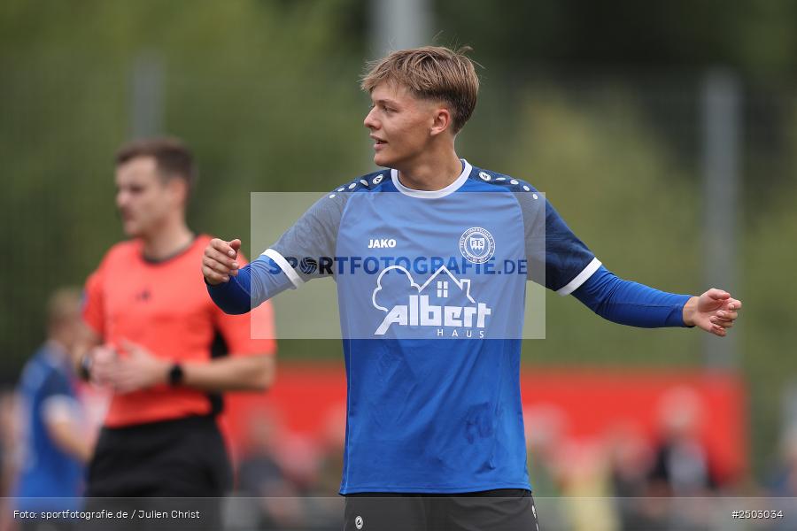 Sportgelände Seebachtal, Hain, 23.08.2025, sport, action, BFV, Fussball, 8. Spieltag, Landesliga Nordwest, FTS, DJK, FT Schweinfurt, DJK Hain - Bild-ID: 2503034 Sportgelände Seebachtal, Hain, 23.08.2025, sport, action, BFV, Fussball, 8. Spieltag, Landesliga Nordwest, FTS, DJK, FT Schweinfurt, DJK Hain - Bild-ID: 2503034