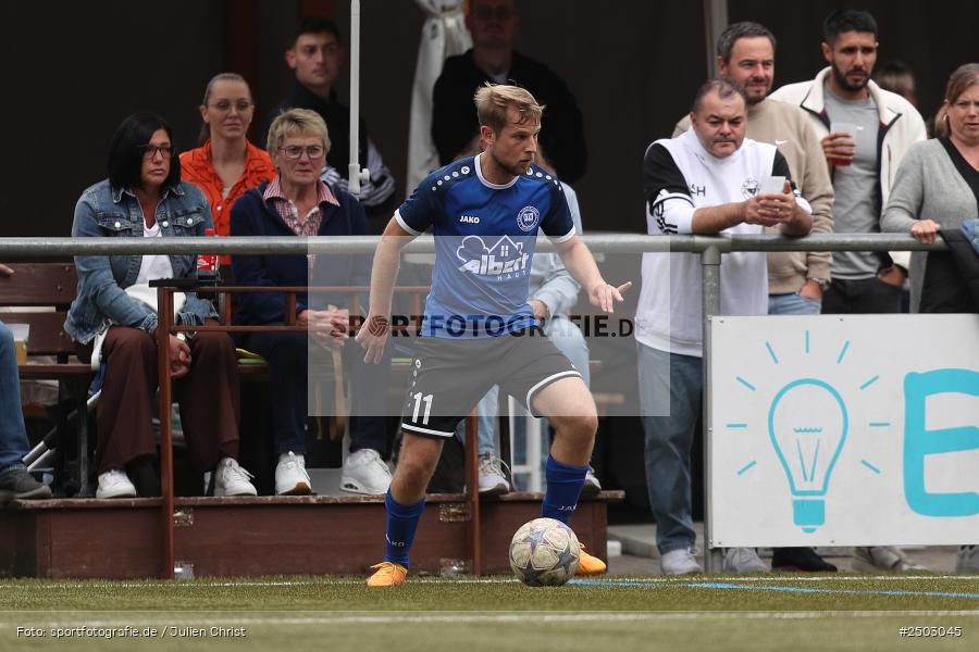 Sportgelände Seebachtal, Hain, 23.08.2025, sport, action, BFV, Fussball, 8. Spieltag, Landesliga Nordwest, FTS, DJK, FT Schweinfurt, DJK Hain - Bild-ID: 2503045 Sportgelände Seebachtal, Hain, 23.08.2025, sport, action, BFV, Fussball, 8. Spieltag, Landesliga Nordwest, FTS, DJK, FT Schweinfurt, DJK Hain - Bild-ID: 2503045