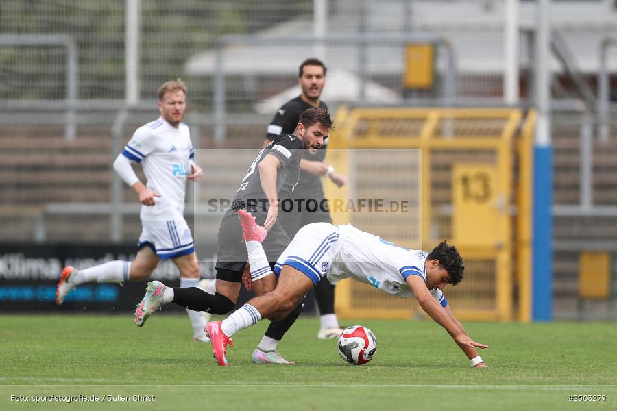 sport, action, Stadion am Schönbusch, SVA, SV Viktoria Aschaffenburg, Regionalliga Bayern, Fussball, FCM, FC Memmingen, BFV, Aschaffenburg, 5. Spieltag, 23.08.2025 - Bild-ID: 2503279