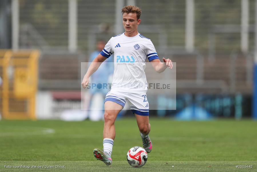 sport, action, Stadion am Schönbusch, SVA, SV Viktoria Aschaffenburg, Regionalliga Bayern, Fussball, FCM, FC Memmingen, BFV, Aschaffenburg, 5. Spieltag, 23.08.2025 - Bild-ID: 2503442
