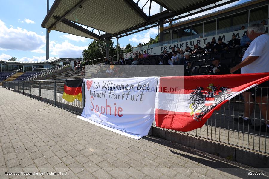 Stadion am Brentanobad, Frankfurt, 24.08.2025, sport, action, DFB, Fussball, 2. Frauen-Bundesliga, BGM, SGE, Borussia Mönchengladbach, Eintracht Frankfurt II - Bild-ID: 2503516