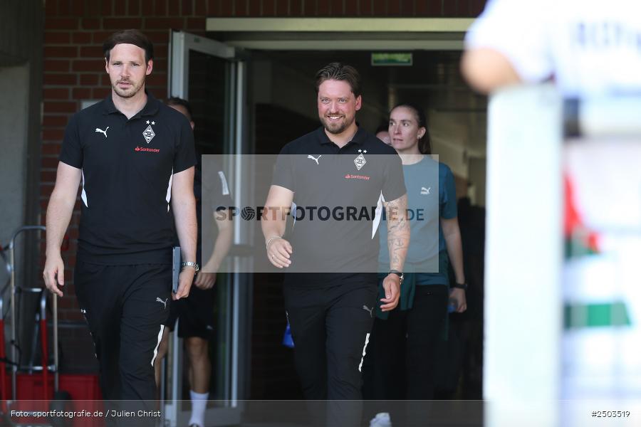 Stadion am Brentanobad, Frankfurt, 24.08.2025, sport, action, DFB, Fussball, 2. Frauen-Bundesliga, BGM, SGE, Borussia Mönchengladbach, Eintracht Frankfurt II - Bild-ID: 2503519 Stadion am Brentanobad, Frankfurt, 24.08.2025, sport, action, DFB, Fussball, 2. Frauen-Bundesliga, BGM, SGE, Borussia Mönchengladbach, Eintracht Frankfurt II - Bild-ID: 2503519