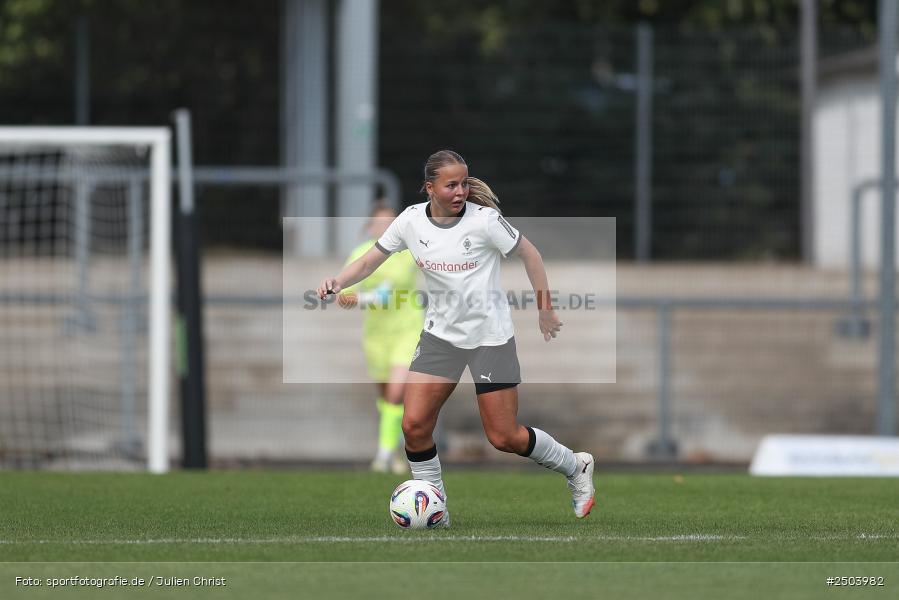 sport, action, Stadion am Brentanobad, SGE, Fussball, Frankfurt, Eintracht Frankfurt II, DFB, Borussia Mönchengladbach, BGM, 24.08.2025, 2. Frauen-Bundesliga - Bild-ID: 2503982