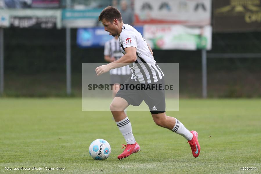SEHO Arena, Wertheim-Nassig, 27.08.2025, sport, action, bfv, Fussball, bfv-Landesliga Odenwald, 3. Spieltag, FCG, SVE, FC Grünsfeld, SV Eintracht Nassig - Bild-ID: 2504014 SEHO Arena, Wertheim-Nassig, 27.08.2025, sport, action, bfv, Fussball, bfv-Landesliga Odenwald, 3. Spieltag, FCG, SVE, FC Grünsfeld, SV Eintracht Nassig - Bild-ID: 2504014