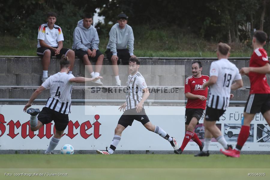 SEHO Arena, Wertheim-Nassig, 27.08.2025, sport, action, bfv, Fussball, bfv-Landesliga Odenwald, 3. Spieltag, FCG, SVE, FC Grünsfeld, SV Eintracht Nassig - Bild-ID: 2504025 SEHO Arena, Wertheim-Nassig, 27.08.2025, sport, action, bfv, Fussball, bfv-Landesliga Odenwald, 3. Spieltag, FCG, SVE, FC Grünsfeld, SV Eintracht Nassig - Bild-ID: 2504025