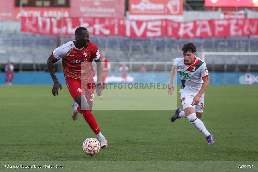 sport, action, Würzburg, Regionalliga Bayern, Fussball, FWK, FCA, FC Würzburger Kickers, FC Augsburg II, BFV, AKON Arena, 6. Spieltag, 29.08.2025 - Bild-ID: 2504767