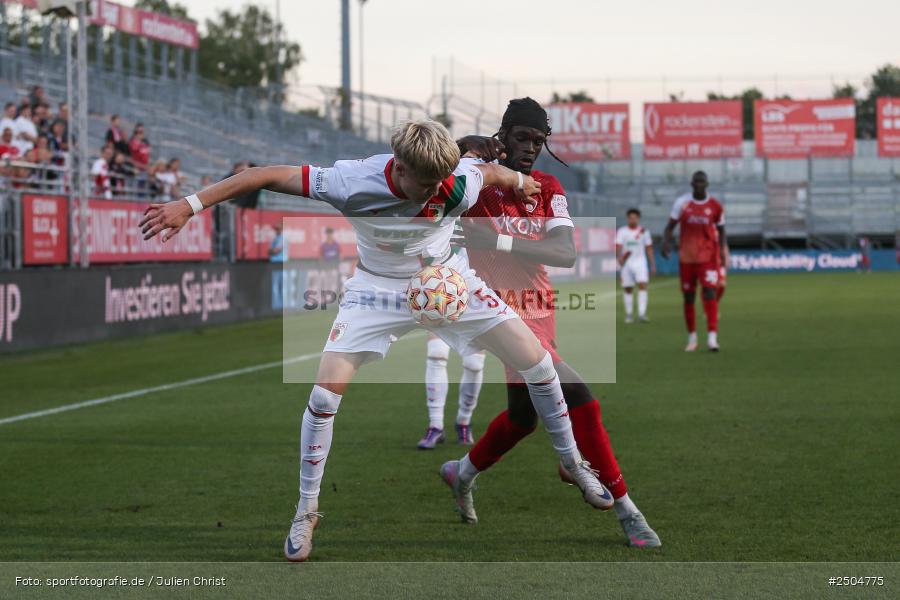 sport, action, Würzburg, Regionalliga Bayern, Fussball, FWK, FCA, FC Würzburger Kickers, FC Augsburg II, BFV, AKON Arena, 6. Spieltag, 29.08.2025 - Bild-ID: 2504775