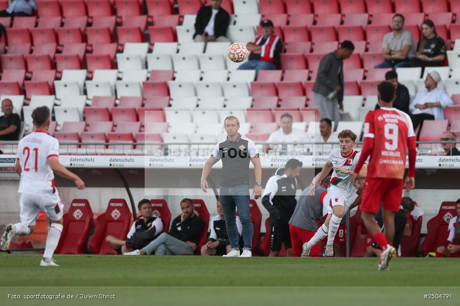 sport, action, Würzburg, Regionalliga Bayern, Fussball, FWK, FCA, FC Würzburger Kickers, FC Augsburg II, BFV, AKON Arena, 6. Spieltag, 29.08.2025 - Bild-ID: 2504791