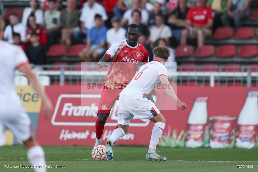 sport, action, Würzburg, Regionalliga Bayern, Fussball, FWK, FCA, FC Würzburger Kickers, FC Augsburg II, BFV, AKON Arena, 6. Spieltag, 29.08.2025 - Bild-ID: 2504808