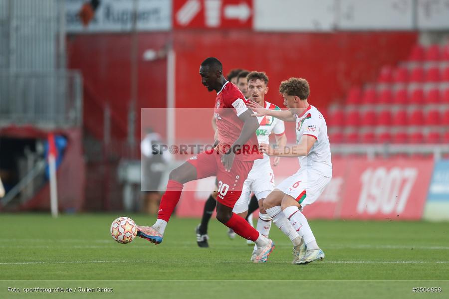 sport, action, Würzburg, Regionalliga Bayern, Fussball, FWK, FCA, FC Würzburger Kickers, FC Augsburg II, BFV, AKON Arena, 6. Spieltag, 29.08.2025 - Bild-ID: 2504838