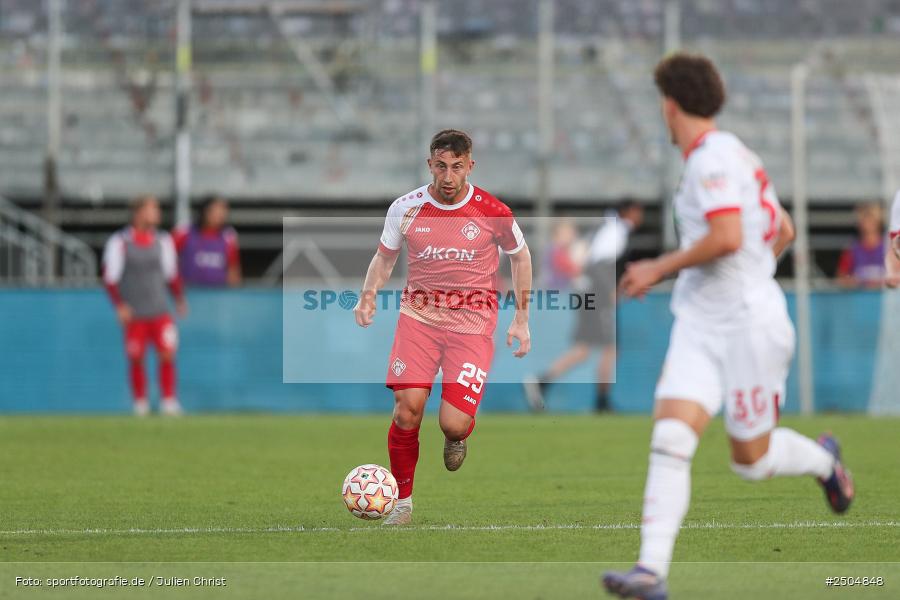 sport, action, Würzburg, Regionalliga Bayern, Fussball, FWK, FCA, FC Würzburger Kickers, FC Augsburg II, BFV, AKON Arena, 6. Spieltag, 29.08.2025 - Bild-ID: 2504848