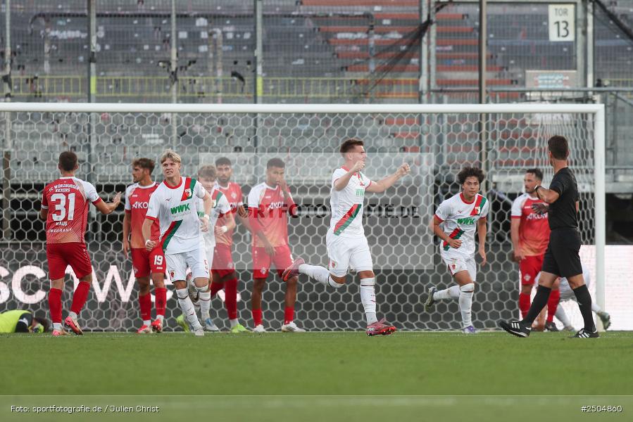 sport, action, Würzburg, Regionalliga Bayern, Fussball, FWK, FCA, FC Würzburger Kickers, FC Augsburg II, BFV, AKON Arena, 6. Spieltag, 29.08.2025 - Bild-ID: 2504860