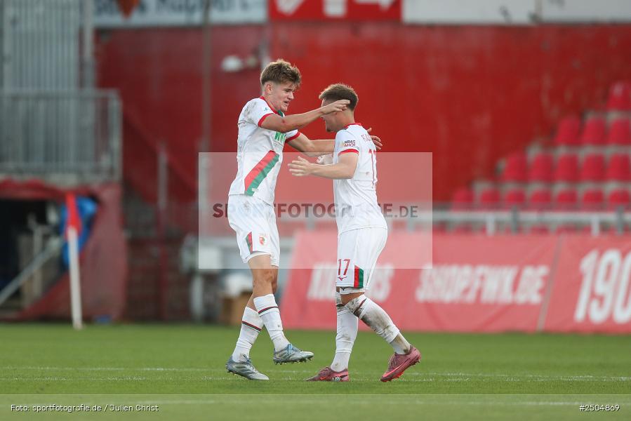 sport, action, Würzburg, Regionalliga Bayern, Fussball, FWK, FCA, FC Würzburger Kickers, FC Augsburg II, BFV, AKON Arena, 6. Spieltag, 29.08.2025 - Bild-ID: 2504869
