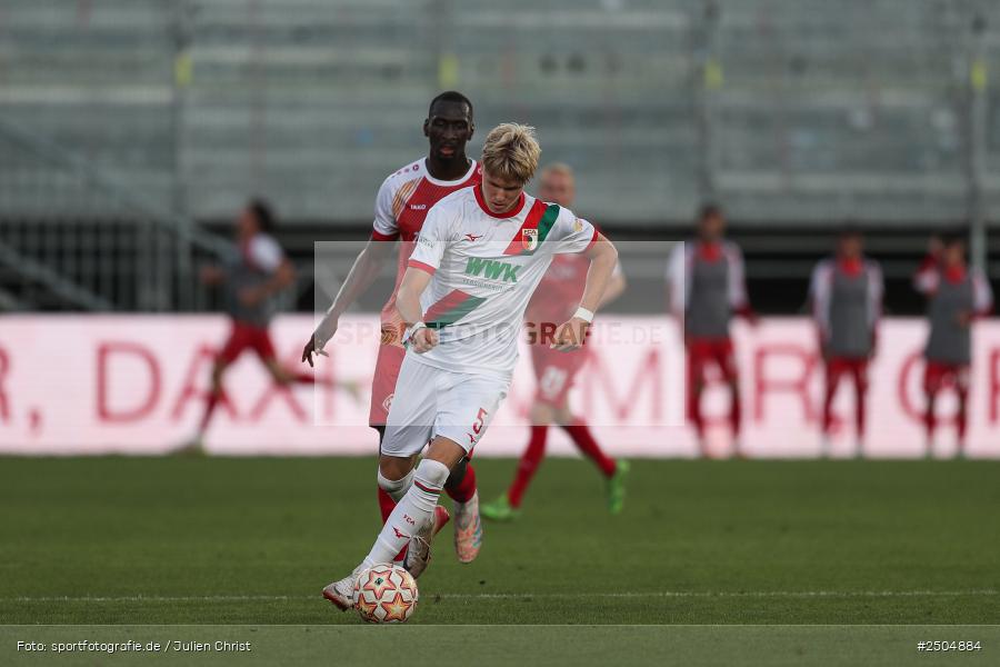 sport, action, Würzburg, Regionalliga Bayern, Fussball, FWK, FCA, FC Würzburger Kickers, FC Augsburg II, BFV, AKON Arena, 6. Spieltag, 29.08.2025 - Bild-ID: 2504884
