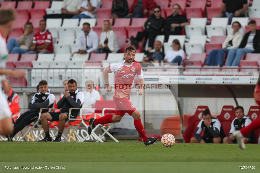 sport, action, Würzburg, Regionalliga Bayern, Fussball, FWK, FCA, FC Würzburger Kickers, FC Augsburg II, BFV, AKON Arena, 6. Spieltag, 29.08.2025 - Bild-ID: 2504920