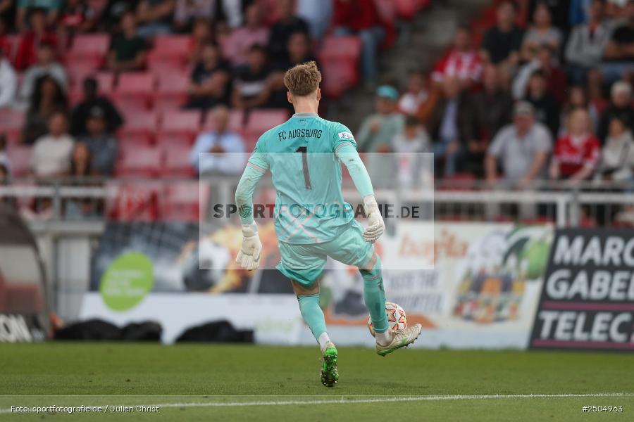 sport, action, Würzburg, Regionalliga Bayern, Fussball, FWK, FCA, FC Würzburger Kickers, FC Augsburg II, BFV, AKON Arena, 6. Spieltag, 29.08.2025 - Bild-ID: 2504963