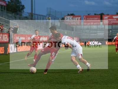Fotos von FC Würzburger Kickers - FC Augsburg II auf sportfotografie.de