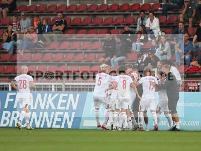 Fotos von FC Würzburger Kickers - FC Augsburg II auf sportfotografie.de