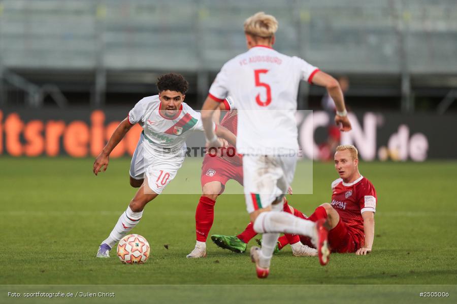 sport, action, Würzburg, Regionalliga Bayern, Fussball, FWK, FCA, FC Würzburger Kickers, FC Augsburg II, BFV, AKON Arena, 6. Spieltag, 29.08.2025 - Bild-ID: 2505006
