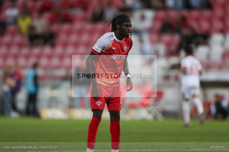 sport, action, Würzburg, Regionalliga Bayern, Fussball, FWK, FCA, FC Würzburger Kickers, FC Augsburg II, BFV, AKON Arena, 6. Spieltag, 29.08.2025 - Bild-ID: 2505035