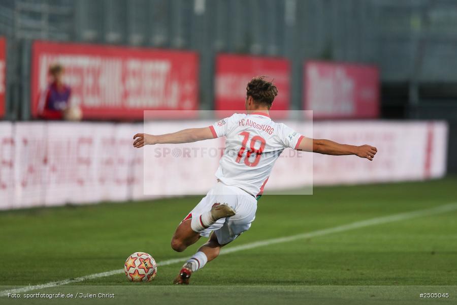 sport, action, Würzburg, Regionalliga Bayern, Fussball, FWK, FCA, FC Würzburger Kickers, FC Augsburg II, BFV, AKON Arena, 6. Spieltag, 29.08.2025 - Bild-ID: 2505045