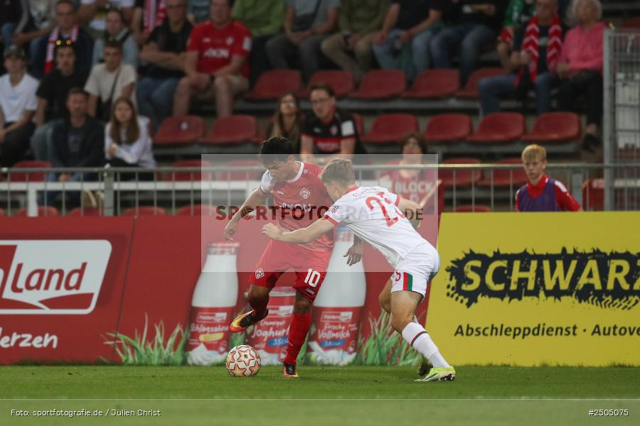 sport, action, Würzburg, Regionalliga Bayern, Fussball, FWK, FCA, FC Würzburger Kickers, FC Augsburg II, BFV, AKON Arena, 6. Spieltag, 29.08.2025 - Bild-ID: 2505075
