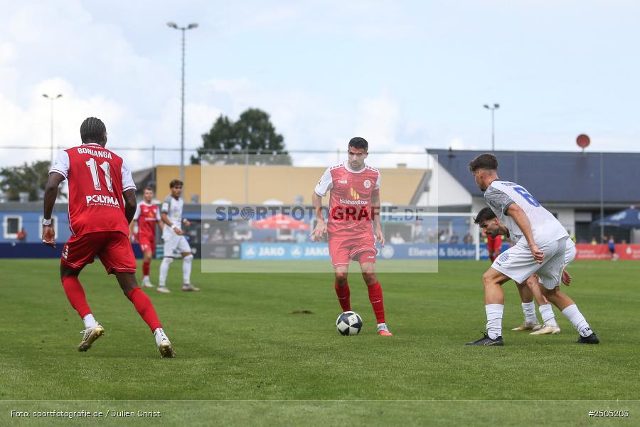 sport, action, Regionalliga Südwest, Mairec Arena, KSV Hessen Kassel, KSV, Fussball, FCB, FC Bayern Alzenau, Alzenau, 5. Spieltag, 30.08.2025 - Bild-ID: 2505203