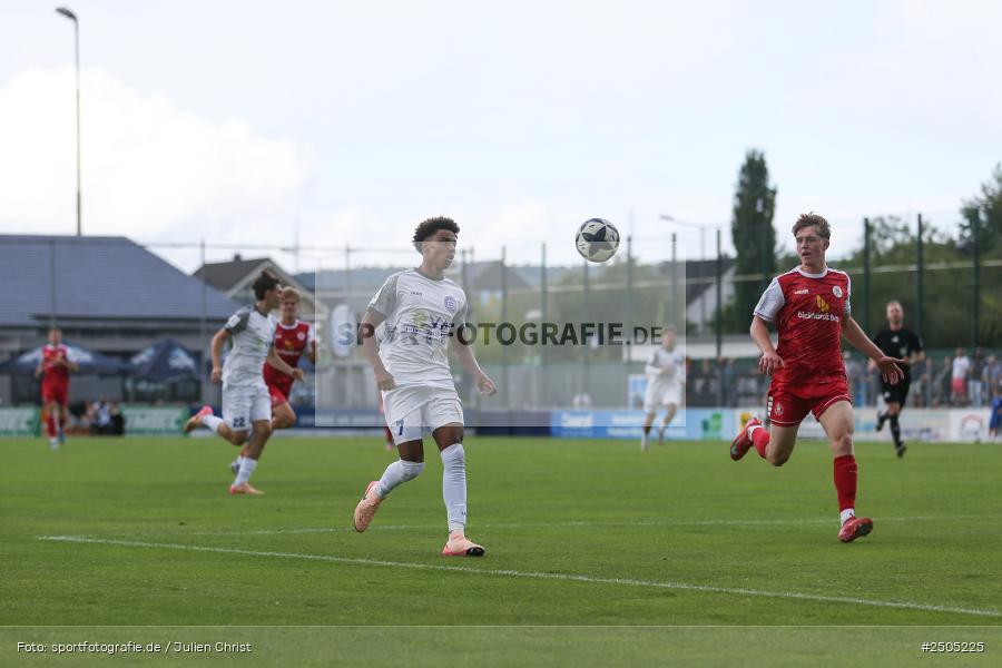 sport, action, Regionalliga Südwest, Mairec Arena, KSV Hessen Kassel, KSV, Fussball, FCB, FC Bayern Alzenau, Alzenau, 5. Spieltag, 30.08.2025 - Bild-ID: 2505225