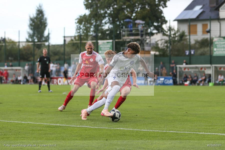 sport, action, Regionalliga Südwest, Mairec Arena, KSV Hessen Kassel, KSV, Fussball, FCB, FC Bayern Alzenau, Alzenau, 5. Spieltag, 30.08.2025 - Bild-ID: 2505227